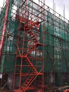 守護高空作業的生命線 施工安全爬梯的規范使用與管理